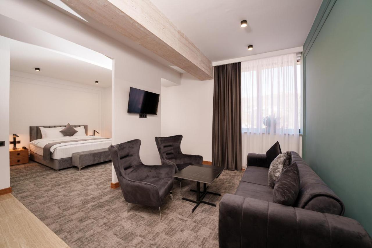 Revive Boutique Hotel Yerevan Ngoại thất bức ảnh