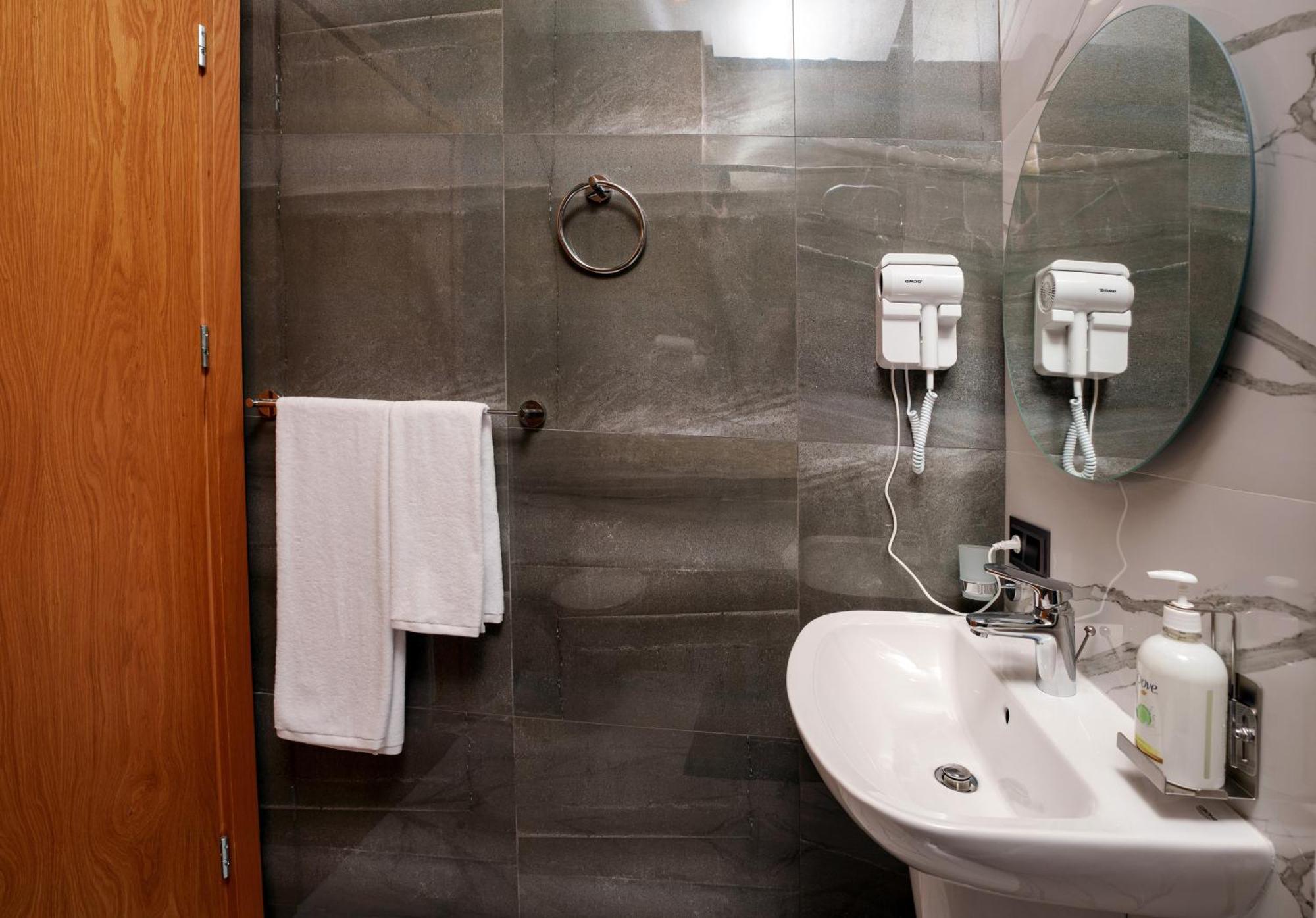 Revive Boutique Hotel Yerevan Ngoại thất bức ảnh