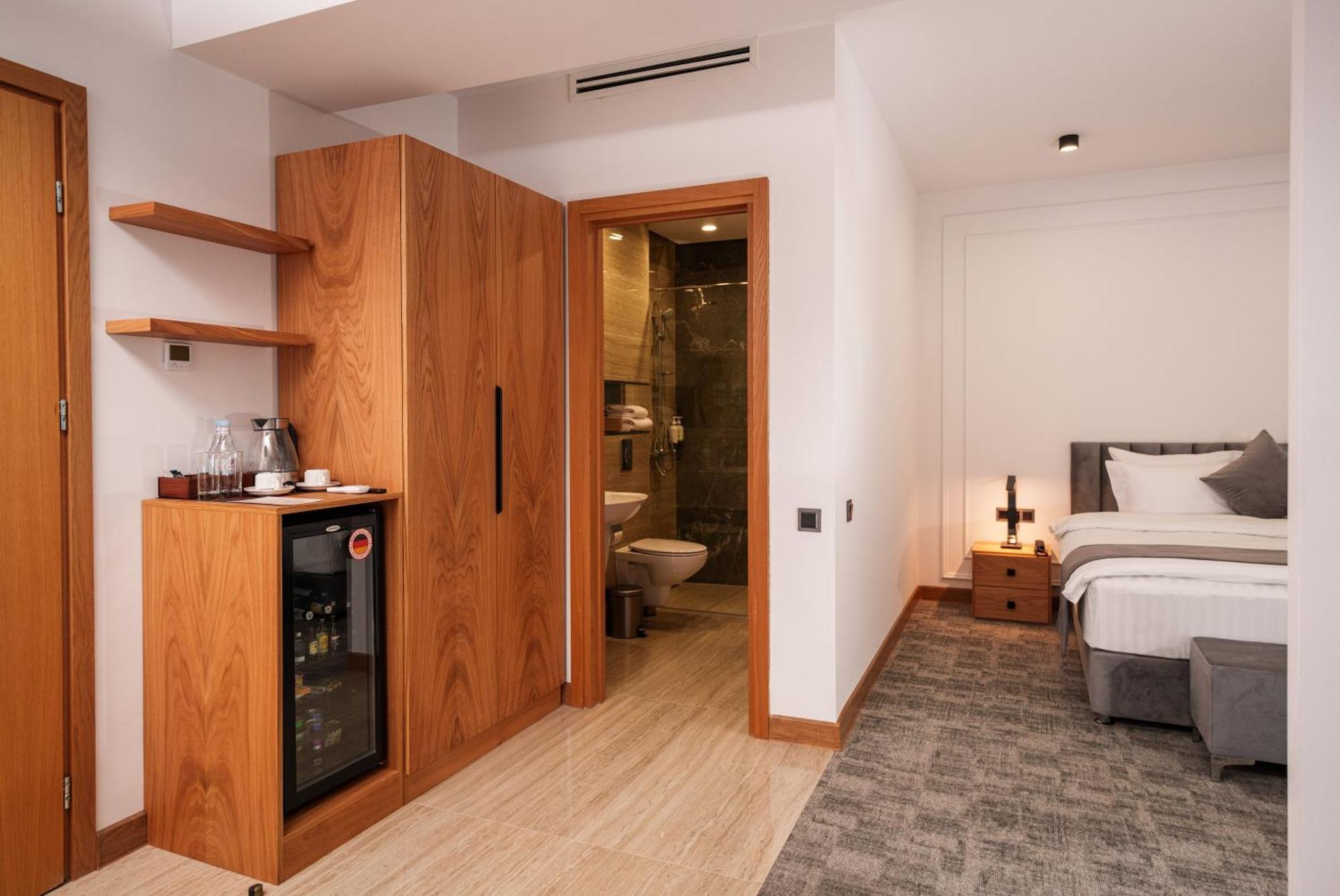 Revive Boutique Hotel Yerevan Ngoại thất bức ảnh